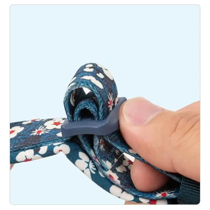 Collier pour chien motif floral en coton bleu marine avec duraflex ultra-résistante
