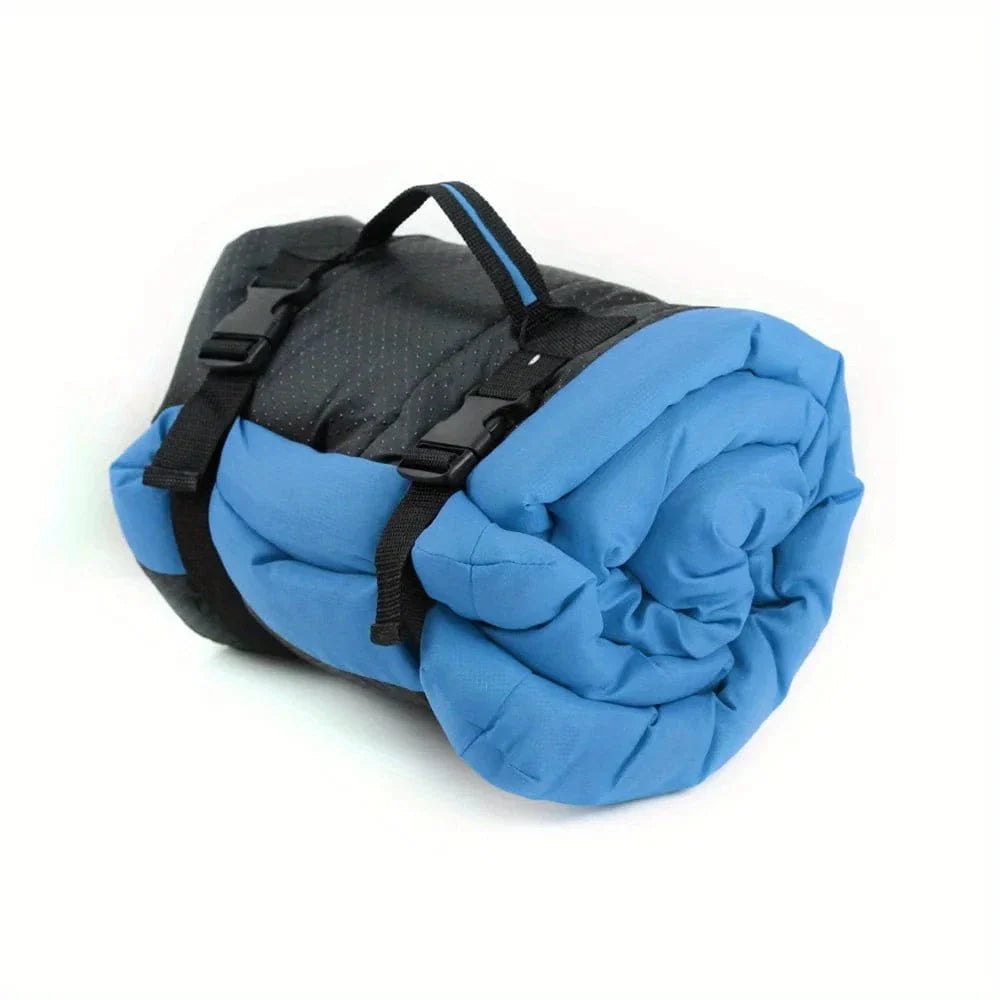 Sac de couchage pliable bleu et noir avec straps, en tissu écologique, entretien simple