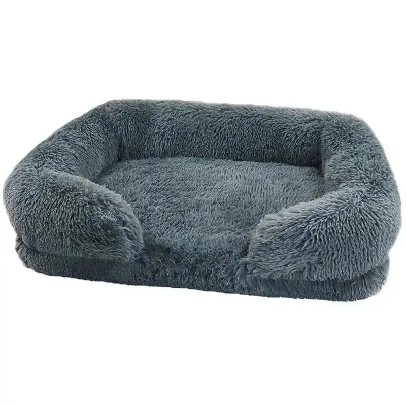 Lit moelleux pour chien avec bords confortables, coloris gris, dans le panier orthopédique pour chien avec rebords