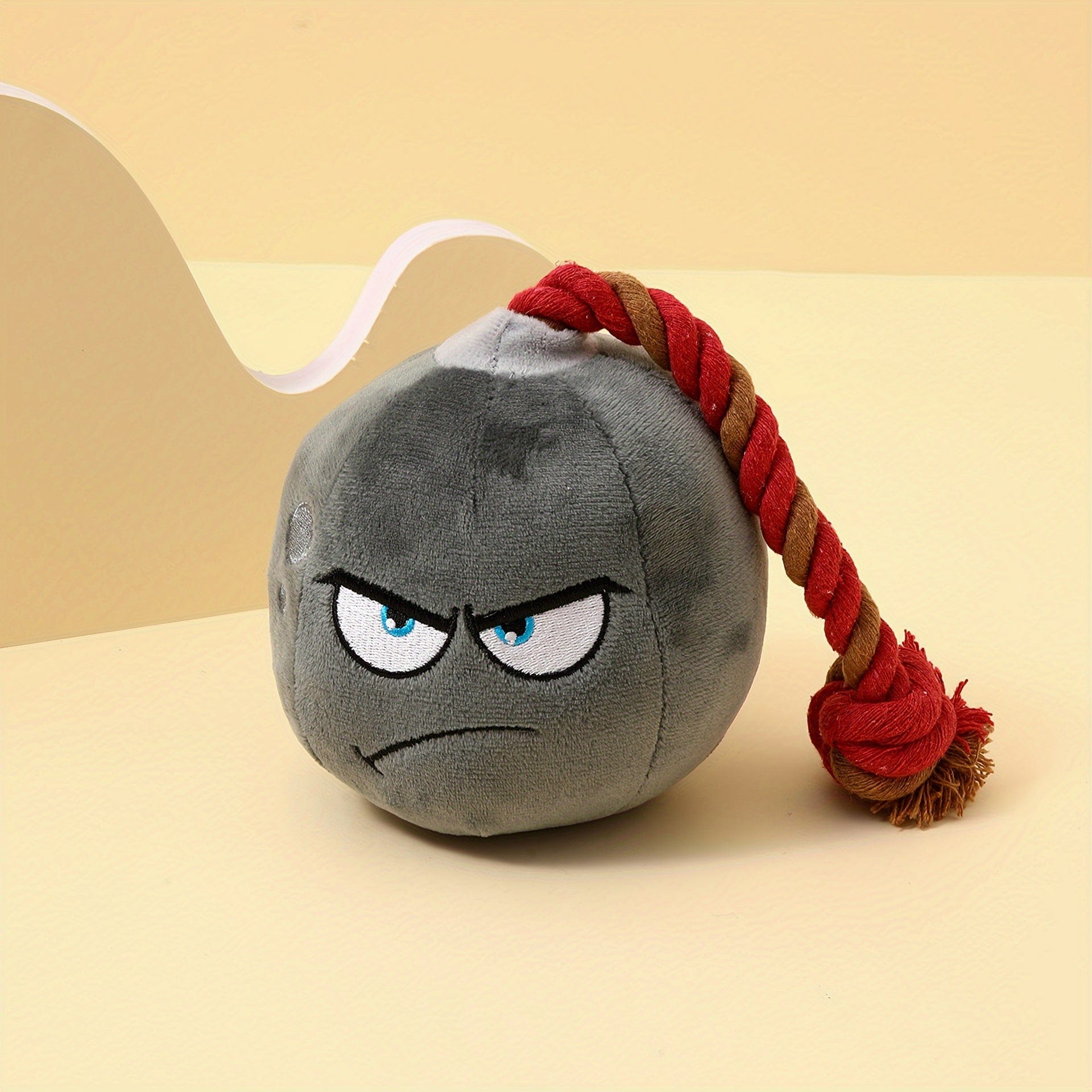 Jouet chien en peluche gris avec face en colère et corde à tirer, sans batterie