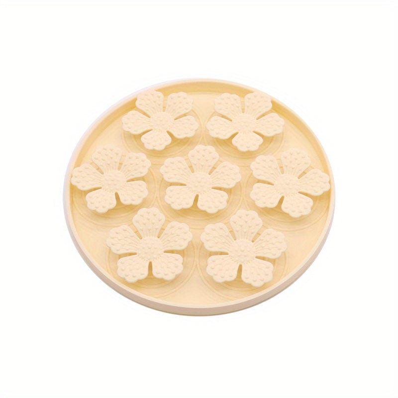 Moule en silicone en forme de fleur jaune pâle, parfait comme accessoires pour chiens