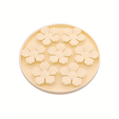 Moule en silicone en forme de fleur jaune pâle, parfait comme accessoires pour chiens