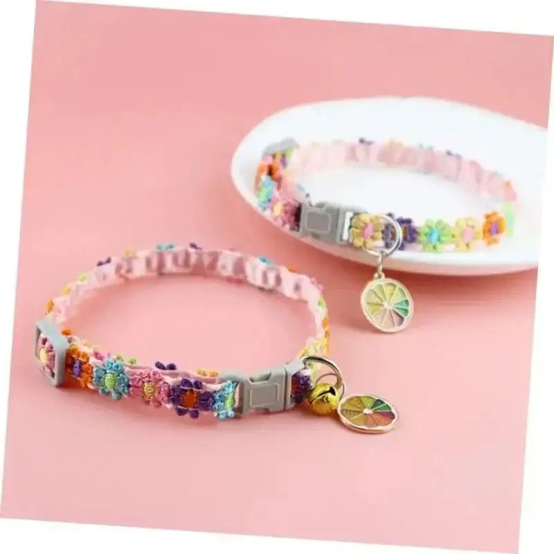 Collier fantaisie pour chien à fleurs avec charms fruit colorés pour petit chien