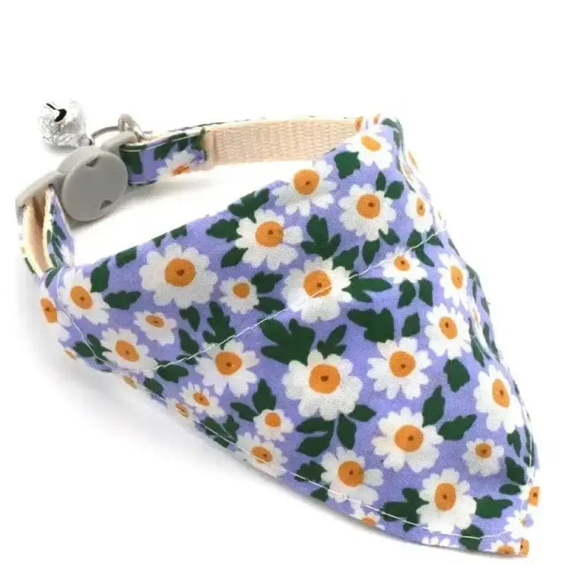 Collier pour chien avec bandana floral intégré, motif daisies, accessoire élégant
