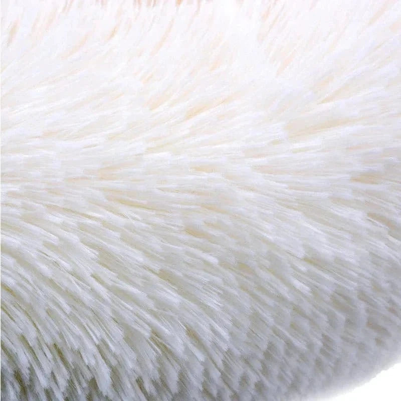 Coussin Douillet pour Nuits Paisibles avec doux faux fur, coussin amovible confort optimal entretien facile