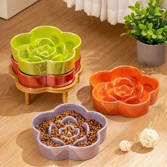 Gamelle céramique anti glouton pour chien en forme de fleur, design coloré et original