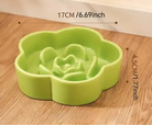 Alt texte : Gamelle anti-glouton pour chien en forme de fleur avec design coloré
