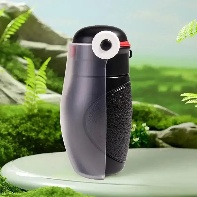 Gourde originale pour chien promenade avec penguin en gris et noir, design anti-fuite élégant