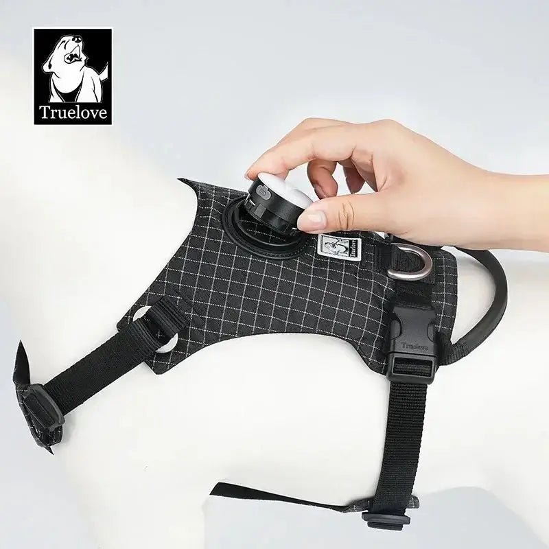 Harnais chien anti traction Truelove avec support GPS, LED rechargeable et dispensateur de friandises