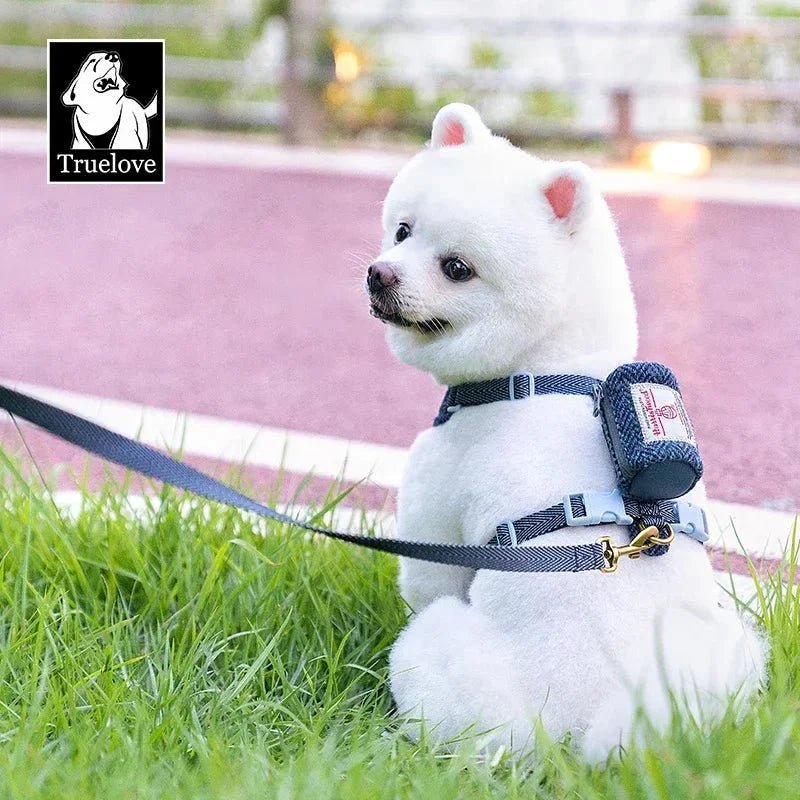 Harnais et laisse Truelove pour chien blanc avec sac à déjections, confort et élégance