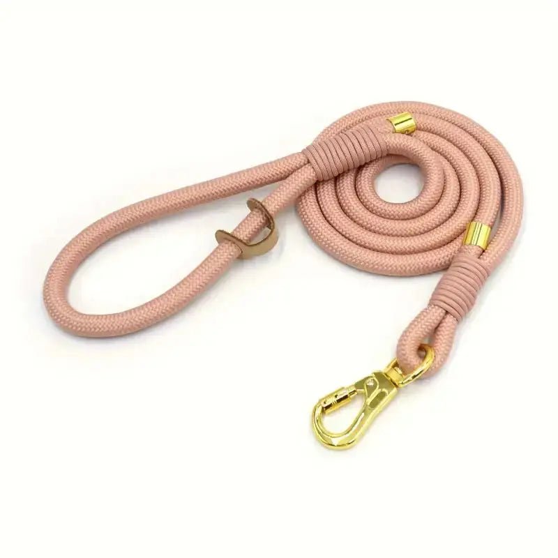 Laisse pour chien en corde rose avec hardware doré, idéale pour promenade et accessoires pour chien