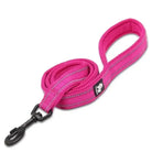 Photo d’une laisse courte Truelove robuste pour usage quotidien, en rose avec clip noir
