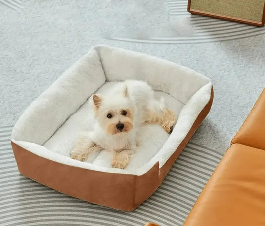 Panier chien rectangulaire doux avec petit chien blanc, panier moelleux pour chien intérieur confortable