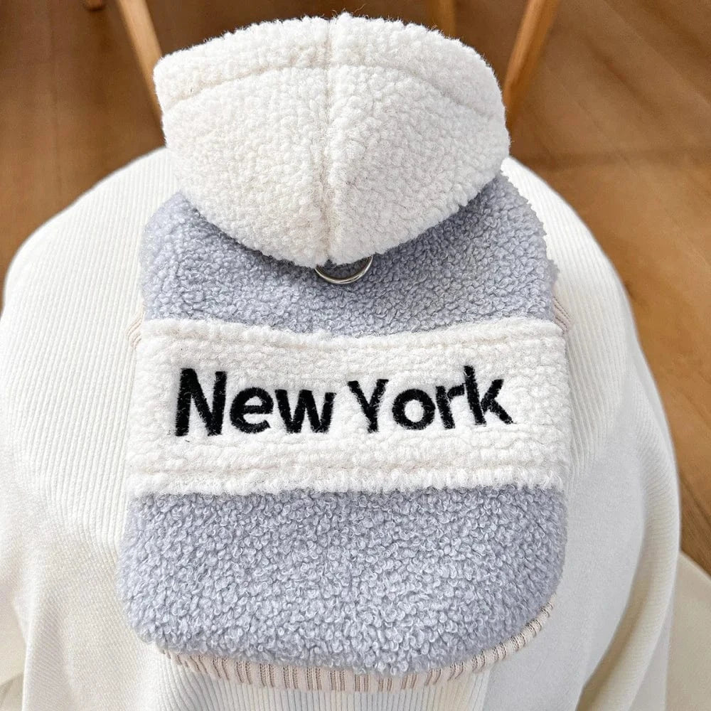 Sweat à capuche en laine berber pour petit compagnon, chien gris et blanc câlin