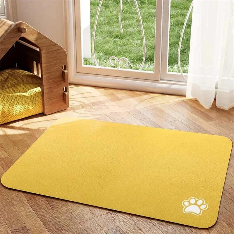 Tapis d’alimentation absorbant jaune avec empreinte de patte pour animaux