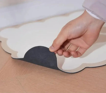 Tapis antidérapant pour gamelle de chien en forme de nuage avec empreinte mignonne